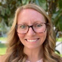 Steph Coakley headshot